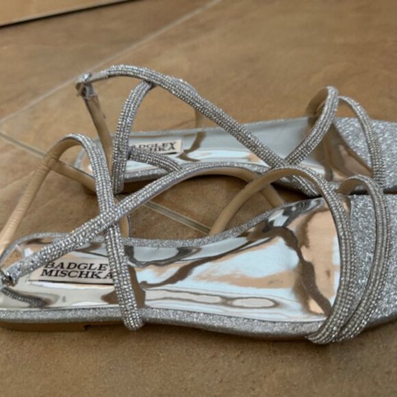 Badgley Mischka Ivie Embellished Strappy Flat Sandals Silver Fits true to size - Picture 7 of 10